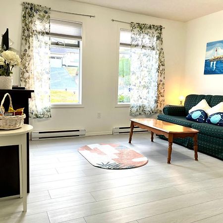 Summer Breeze Hotel Sooke Bagian luar foto