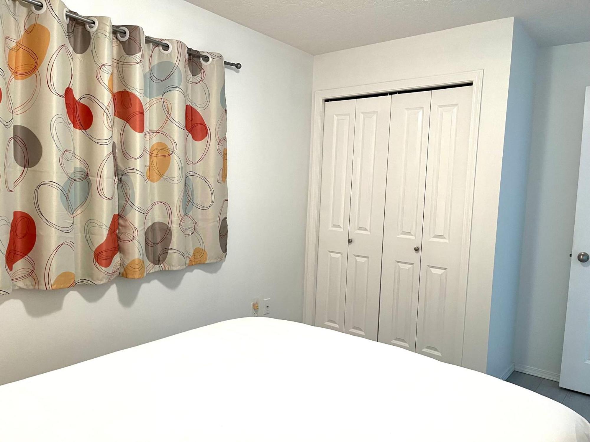 Summer Breeze Hotel Sooke Bagian luar foto