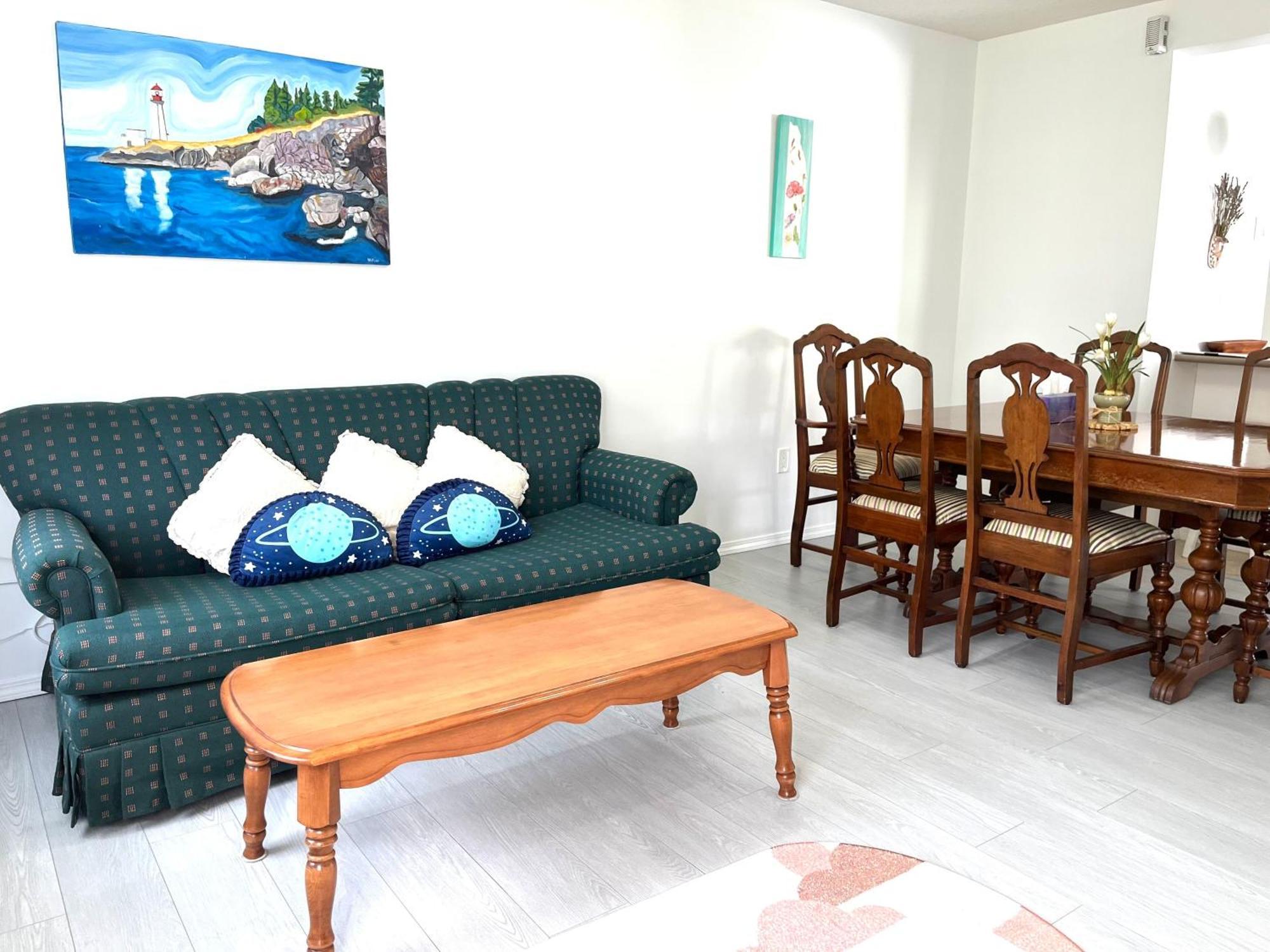 Summer Breeze Hotel Sooke Bagian luar foto